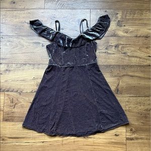 American Eagle sz small dress off the shoulder velour gray. Super cute! Summer